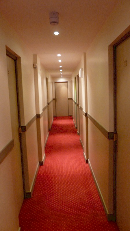 couloir d'accès aux chambres